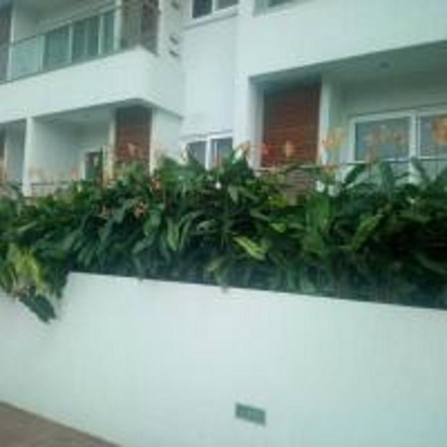 Doc'S Suite Accra Bagian luar foto